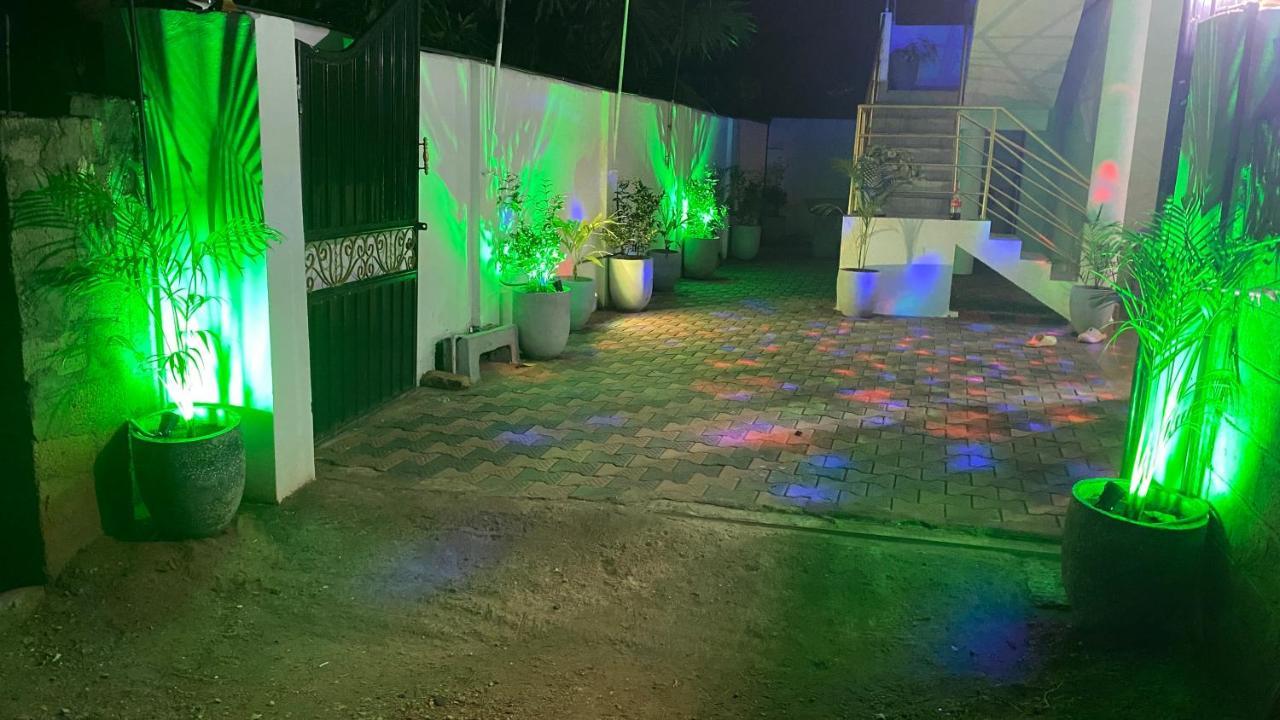 Lali Beach Villa Trincomalee Ngoại thất bức ảnh