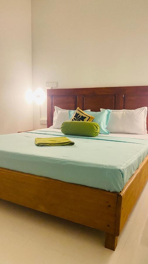 Lali Beach Villa Trincomalee Ngoại thất bức ảnh
