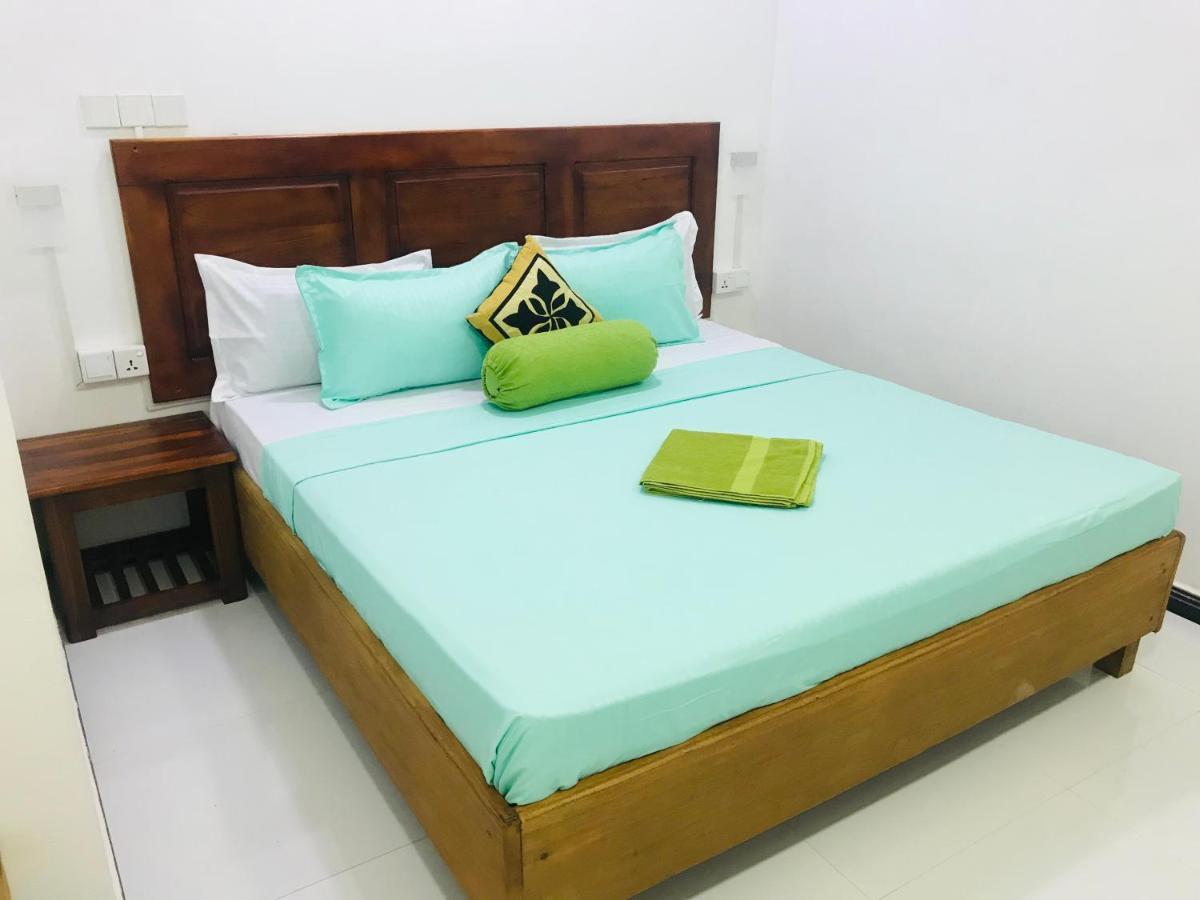 Lali Beach Villa Trincomalee Ngoại thất bức ảnh