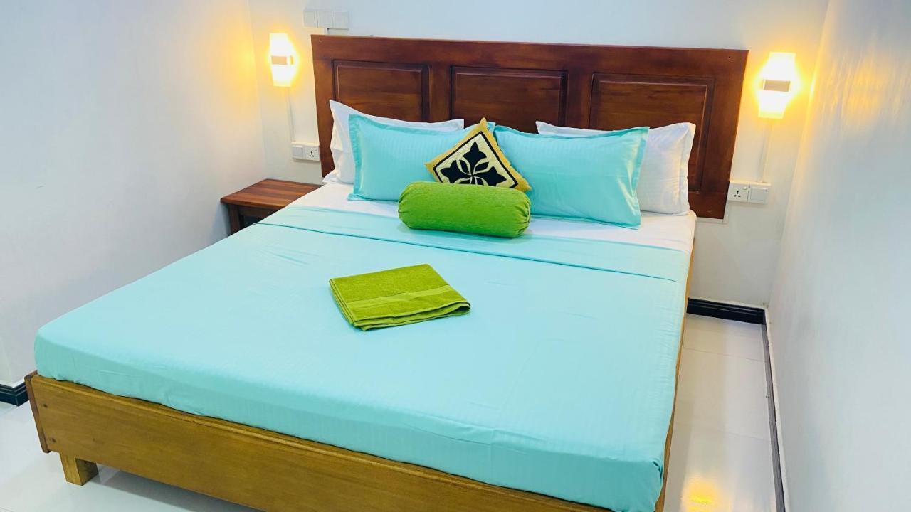 Lali Beach Villa Trincomalee Ngoại thất bức ảnh