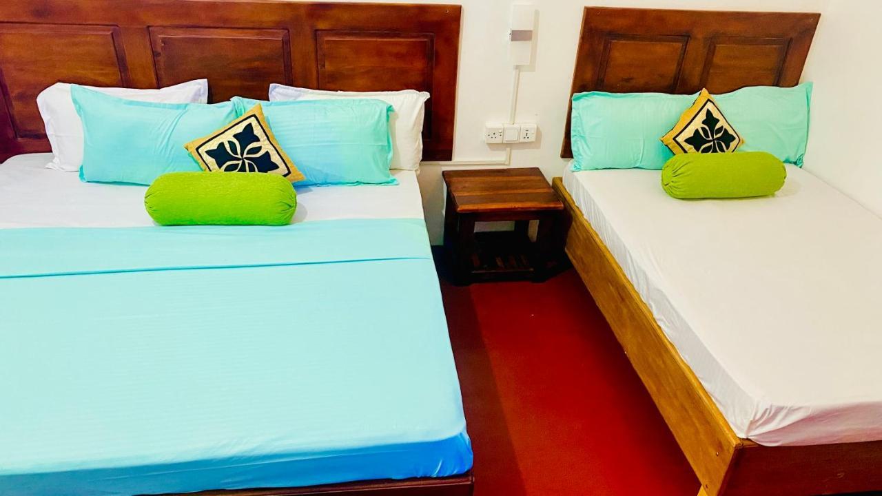 Lali Beach Villa Trincomalee Ngoại thất bức ảnh